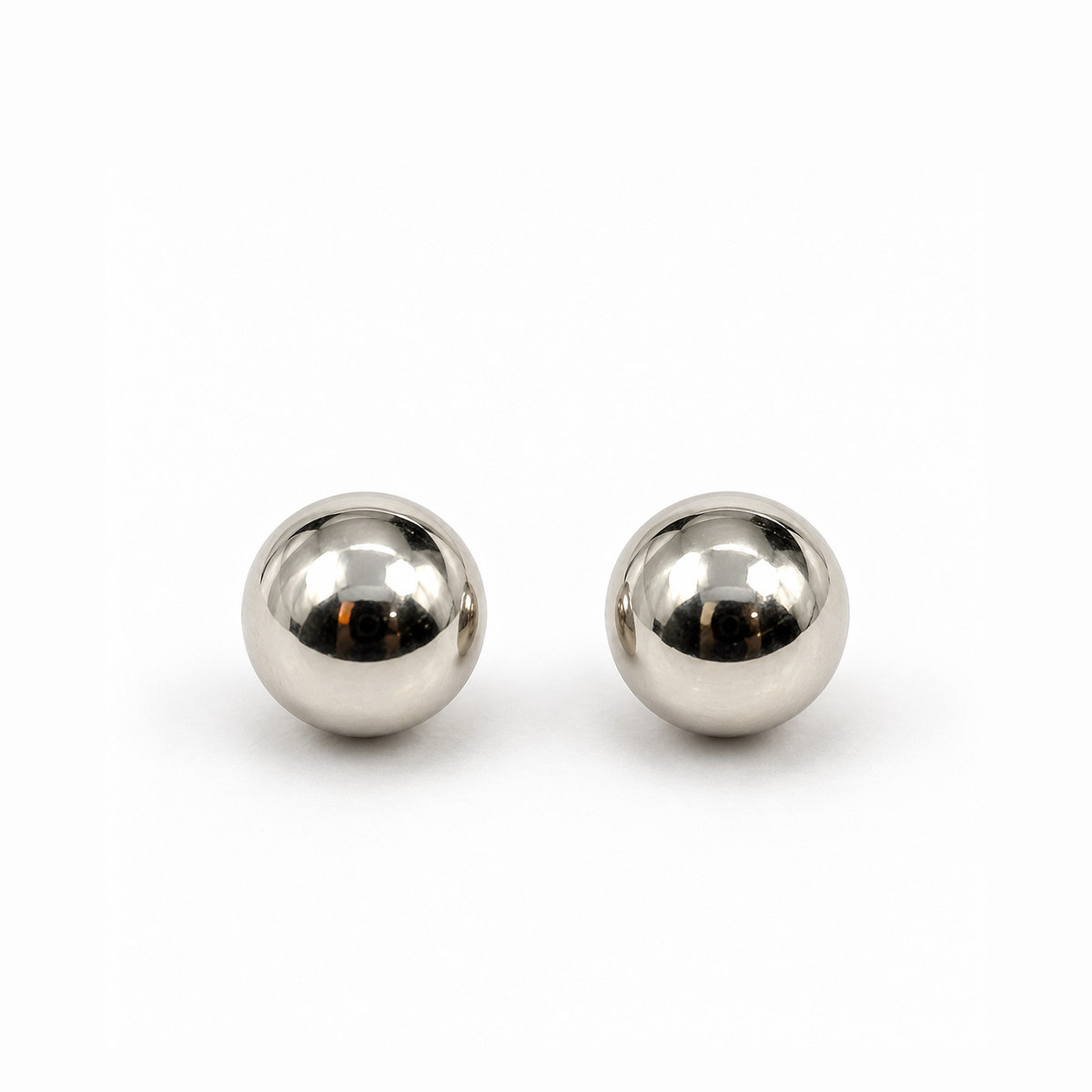 Aretes de bola lisa de 6 mm: vista principal